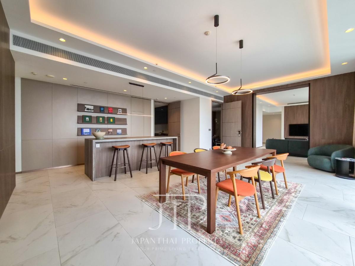 *The Estelle Phrom Phong* *Pet Friendlty*  Rent: 350,000THB Rare Combined Unit | 232 sq.m 4bed 4bath | Two Private Lifts | High floor 