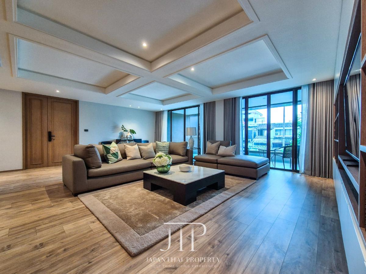 *The Grand Ekkamai*  Rent: 130,000THB  200sq.m 3bed unit for rent in Ekkamai area