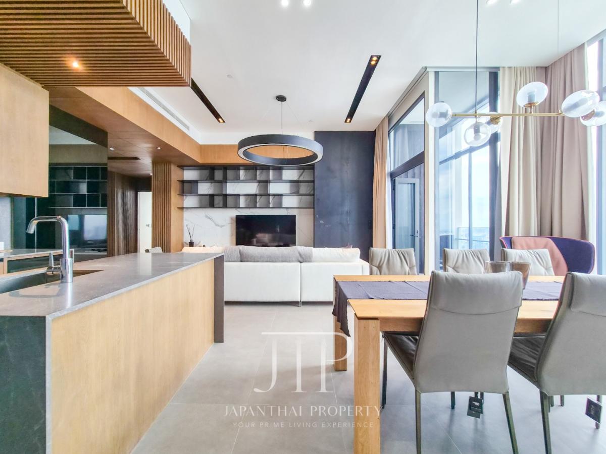 *ESSE Asoke*  Rent: 150,000THB Super rare penthouse 158sq.m 2bed 2bath 50+ floor in Asoke area 