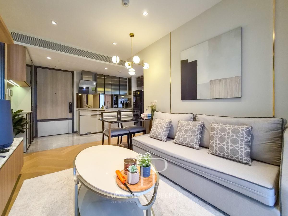*The Reserve Sukhumvit 61* Sale: 15.5MTHB Rent: 55,000THB  62.5sq.m 2bed unit for rent in Ekkamai area