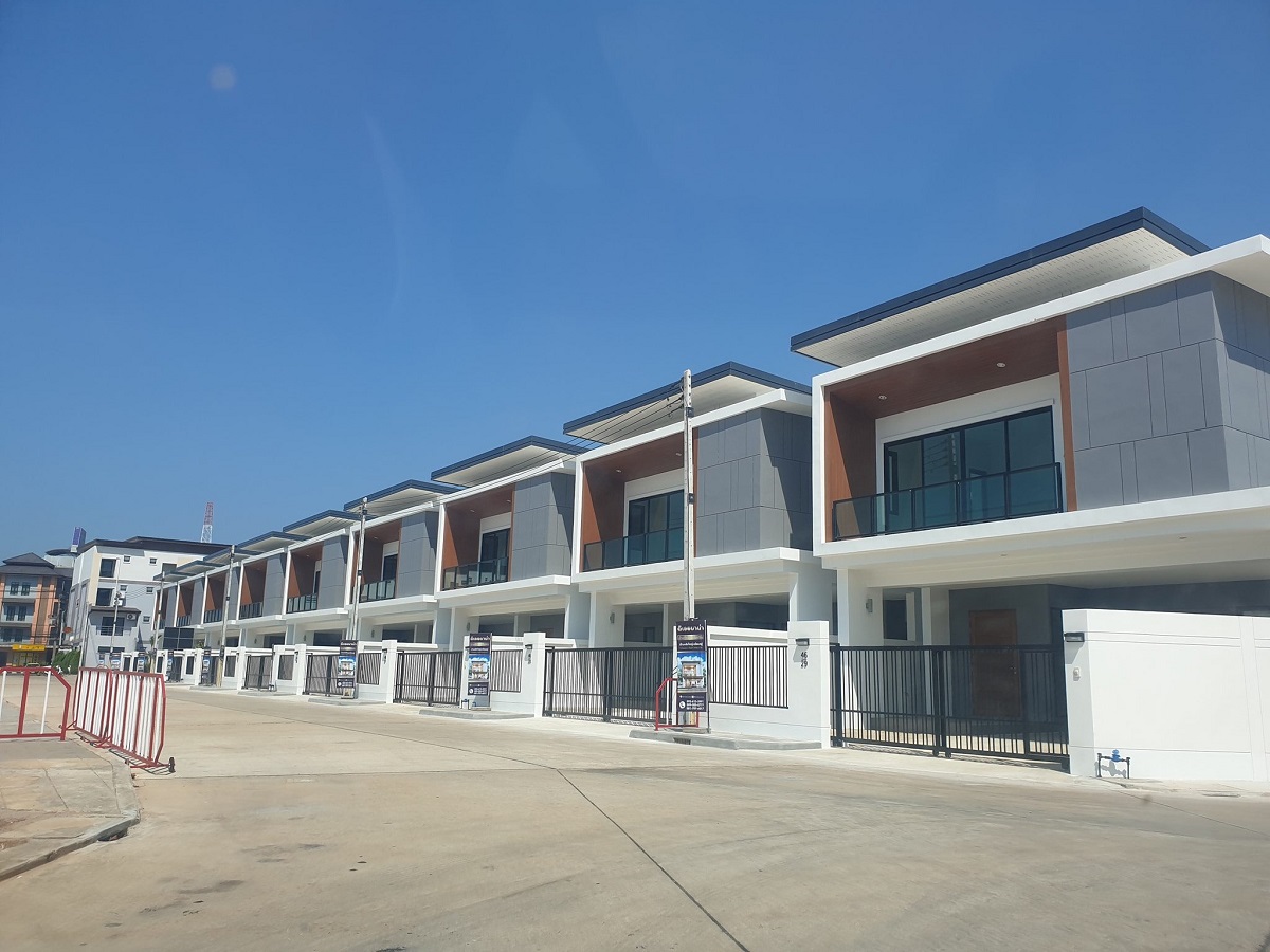 กระบี่-เออบาน่า