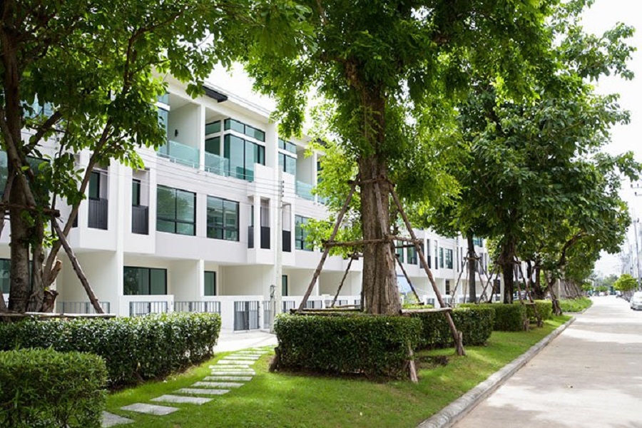 โคราซอน-ประชาชื่น